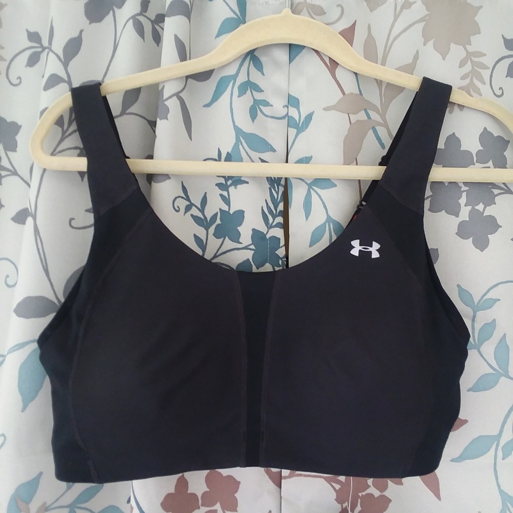 Under Armour Sports Bra 36D Black